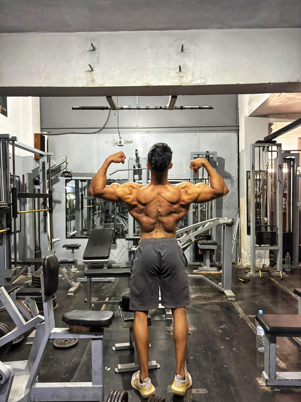 Back Double Biceps